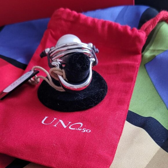NWT Uno de 50 Pearl Ring - Size 9 - Picture 1 of 3